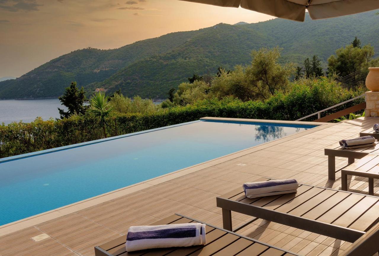 Ionian Diamond Mikros Gialos
